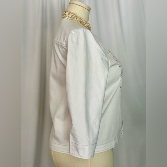 Alfred Dunner White Blazer with Textured Fabric and Rhinestone Accents (741) - Picture 4 of 13